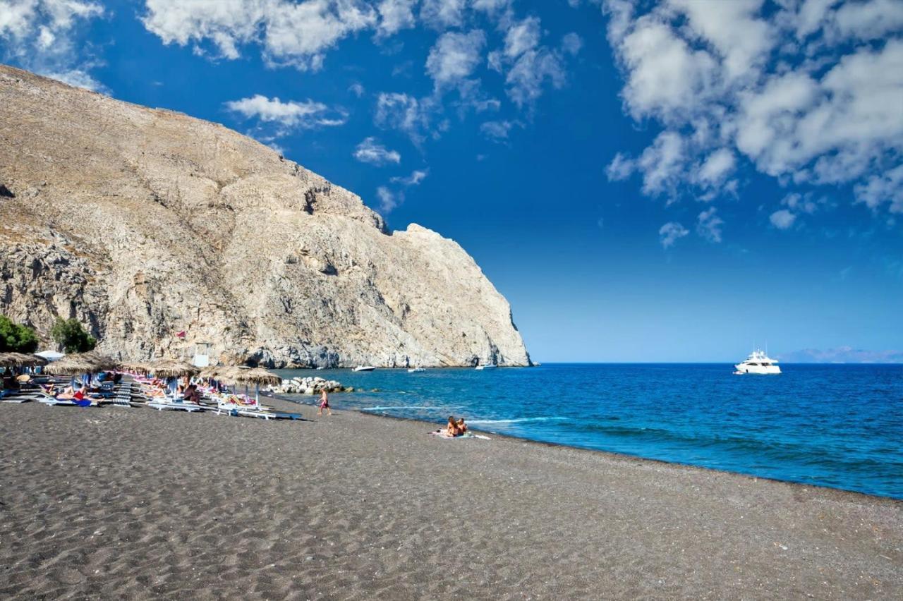 Santorini Seaside Retreat - Flora'S Summer Escape Períssa Extérieur photo